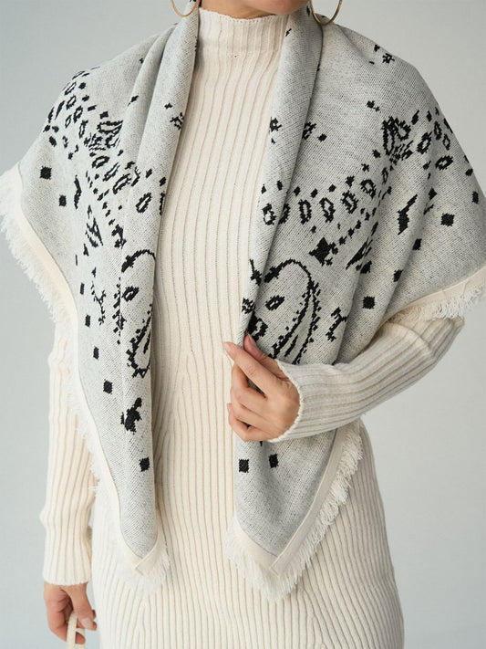 Fashionable Versatile And Elegant Square Scarf - Glownique Beauty